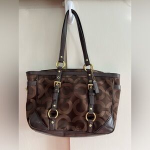 Coach brown shoulder bag